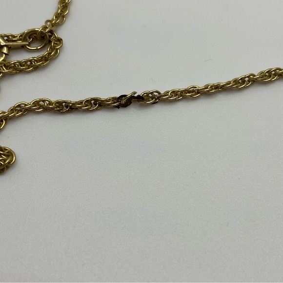 Clear Heart Crystal Pendant With Red Rhinestone And Chain - Picture 11 of 13